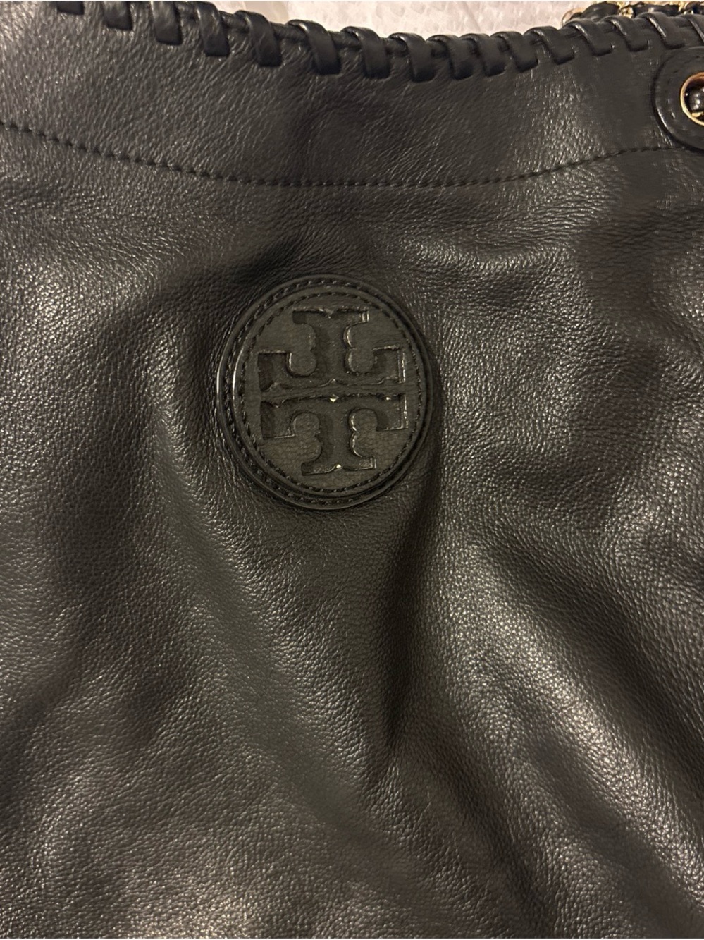Tory Burch Black Pebbled Leather Hobo with Logo and Gold-Tone Eyelets - Picture 2 of 8